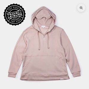 Pond Los Angeles Hoodie Sweater with eye mask for comfortable travel soft pink